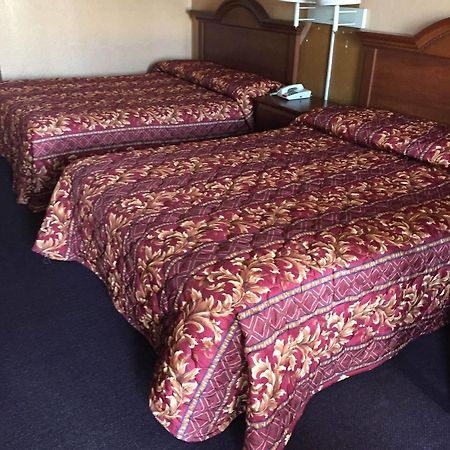 Executive Inn Мерседес Экстерьер фото