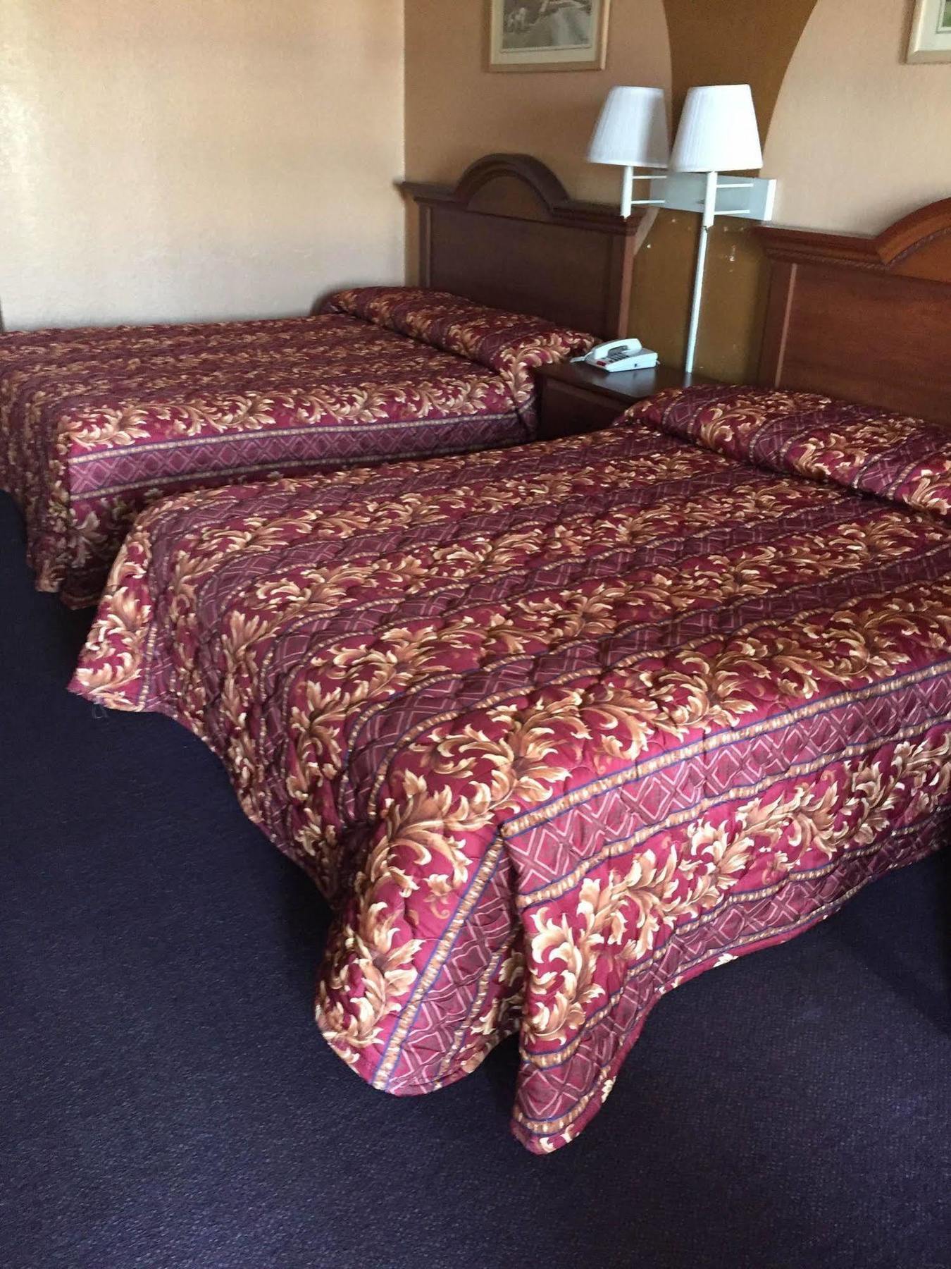 Executive Inn Мерседес Экстерьер фото